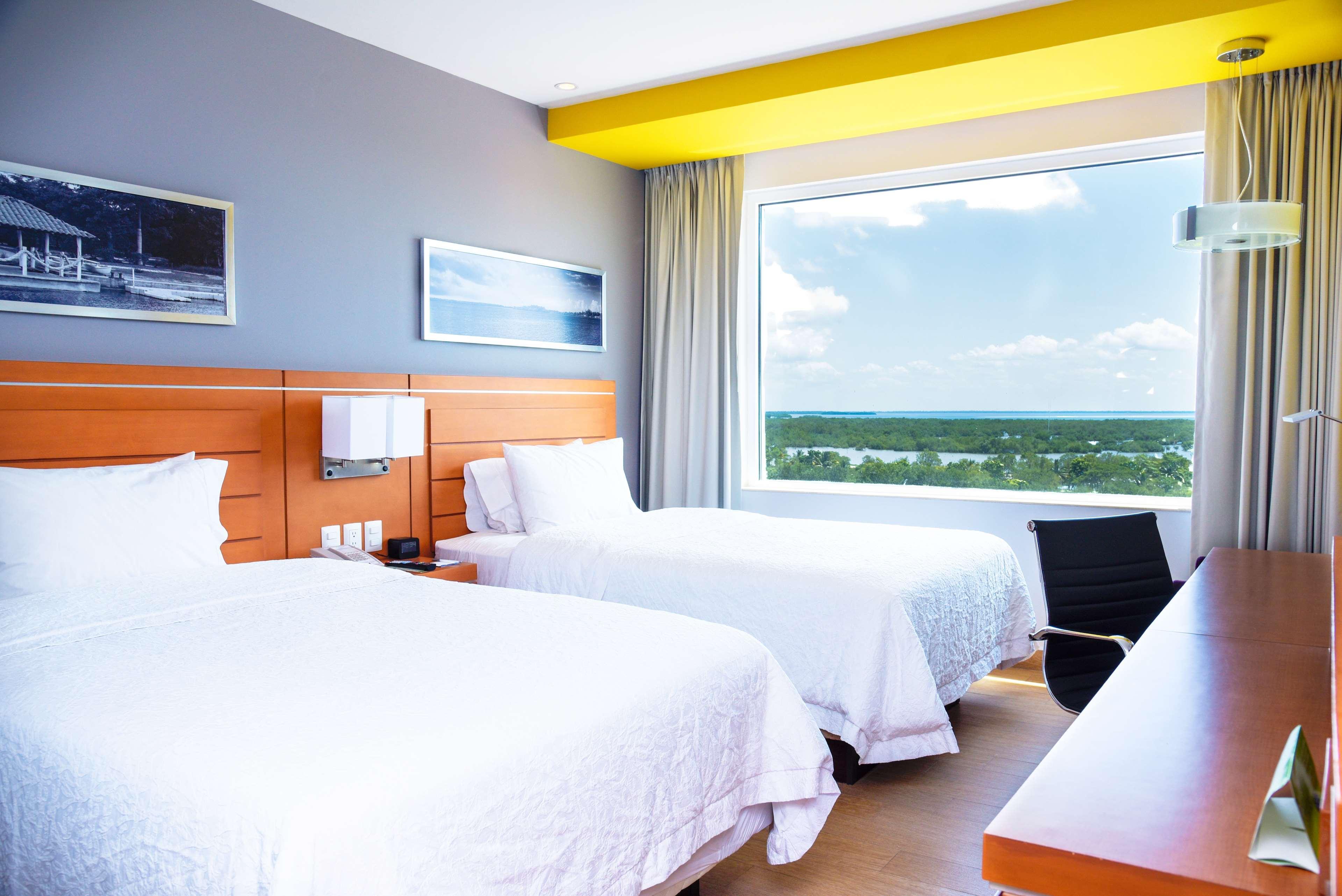 Hampton Inn & Suites By Hilton Paraíso Exteriör bild