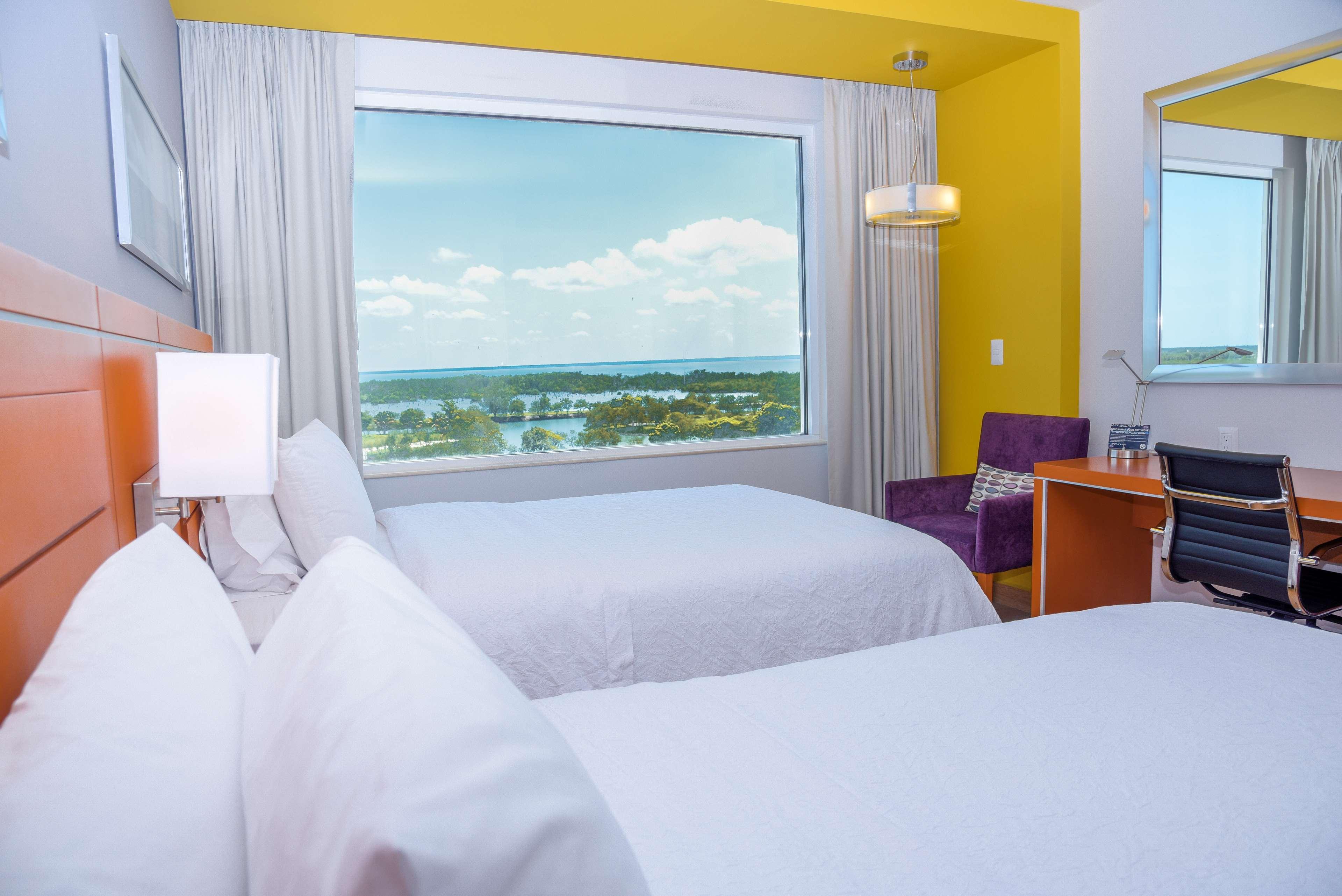 Hampton Inn & Suites By Hilton Paraíso Exteriör bild