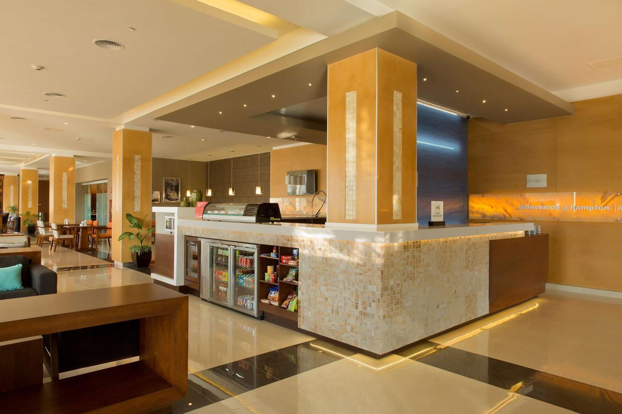 Hampton Inn & Suites By Hilton Paraíso Exteriör bild